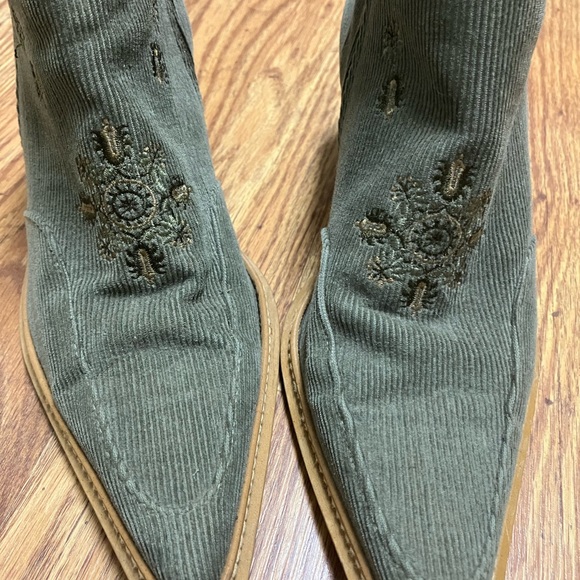 Y2K Sage Green Super Pointed Toe Corduroy Boots with Embroidery - Picture 2 of 6